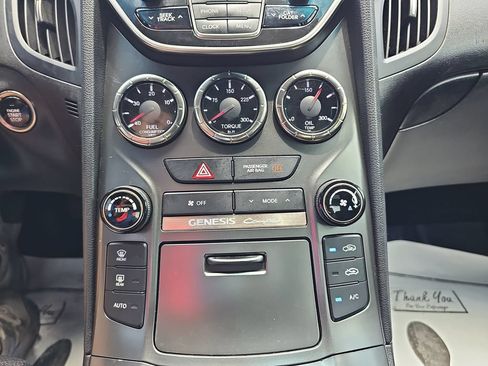 Used 2016 Hyundai Genesis Coupe 3.8 RWD image 22