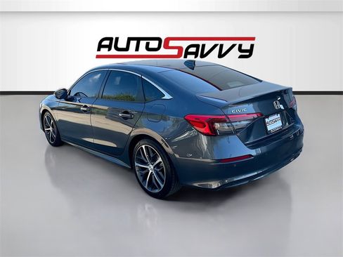 Used 2024 Honda Civic Touring image 5