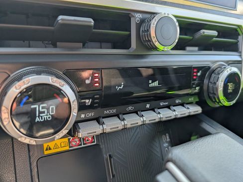 Used 2024 Toyota Tacoma Limited image 26