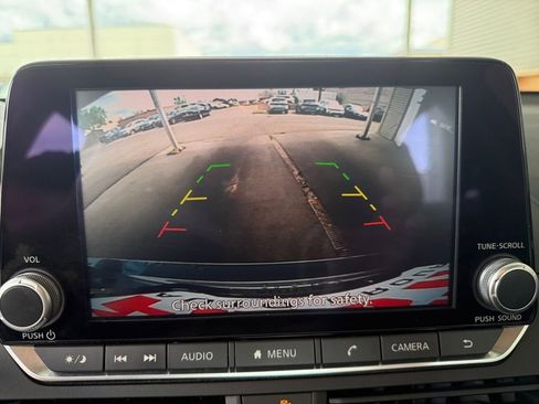 Used 2023 Nissan Altima 2.5 SR image 25