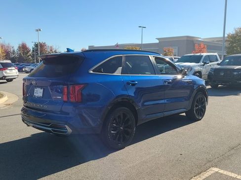 Used 2021 Kia Sorento SX image 8