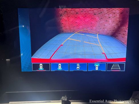 Used 2025 Chevrolet Corvette Stingray Preferred Cpe w/ 2LT image 21