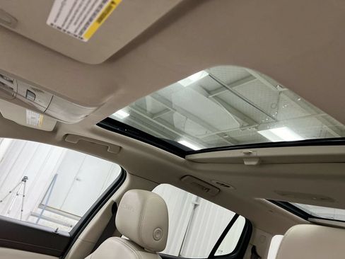 Used 2019 GMC Acadia Denali w/ Technology Package FWD image 19