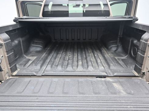 Used 2023 Nissan Frontier PRO-4X w/ Technology Package image 17