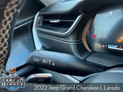Used 2022 Jeep Grand Cherokee L Laredo w/ Luxury Tech Group I image 32