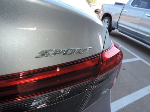 Used 2023 Honda Civic Sport image 18