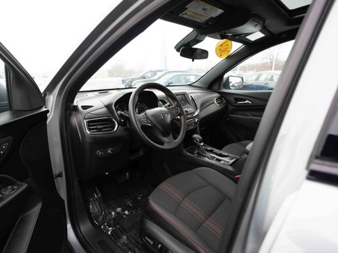 Used 2024 Chevrolet Equinox RS image 8
