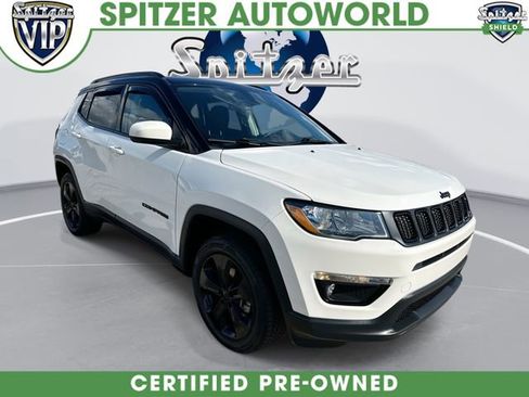 Used 2021 Jeep Compass Latitude image 1