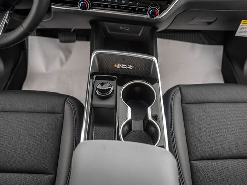 New 2026 Chevrolet Equinox LT w/ Convenience Package II image 28