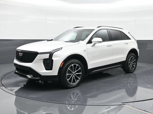 Certified 2024 Cadillac XT4 Sport w/ Cold Weather Package FWD image 1