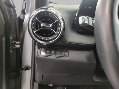 Used 2025 Chevrolet Equinox LT image 10