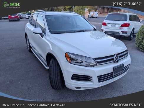 Used 2011 Volkswagen Touareg VR6 AWD/4WD image 5