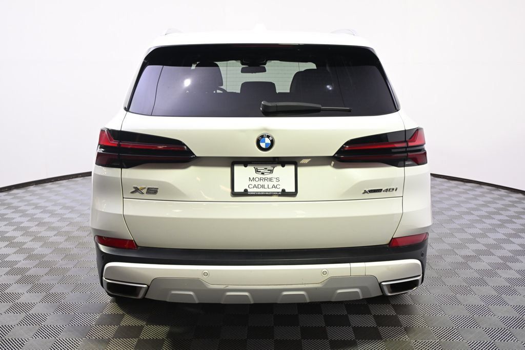 Used 2024 BMW X5 xDrive40i AWD/4WD image 5