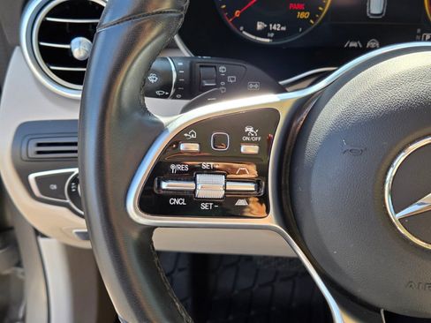 Used 2022 Mercedes-Benz GLC 300 4MATIC image 11