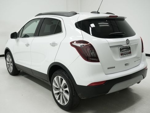 Used 2020 Buick Encore Preferred image 6