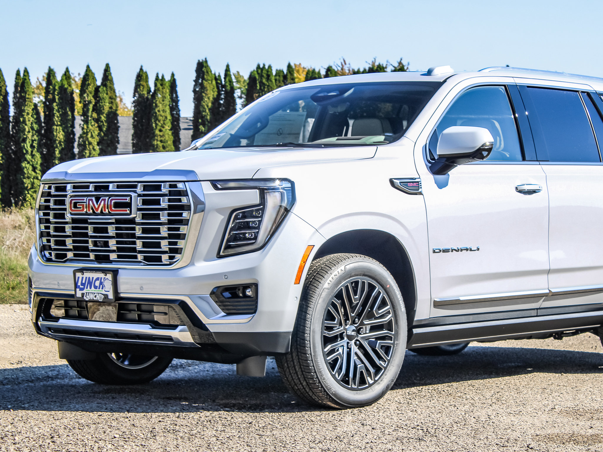 New 2027 GMC Yukon Denali w/ Denali Reserve Package AWD/4WD image 8