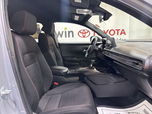 Used 2024 Honda HR-V Sport image 11