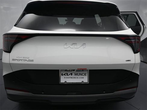 New 2026 Kia Sportage EX w/ EX Panoramic Sunroof Package image 9