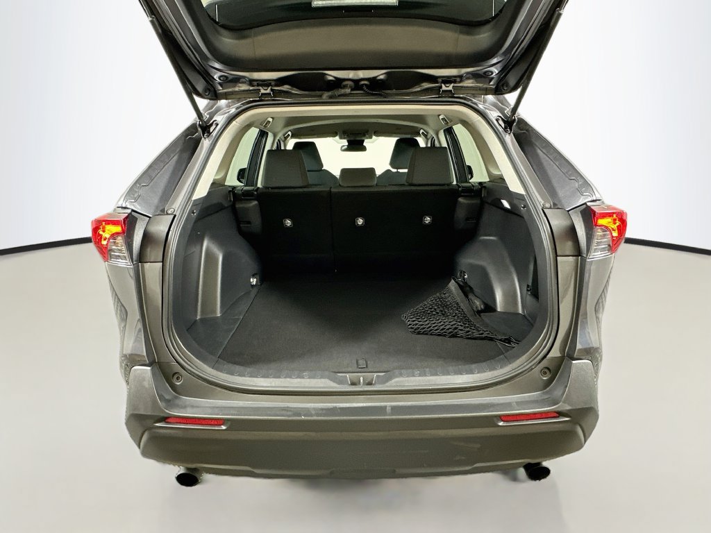 Certified 2025 Toyota RAV4 LE FWD image 24