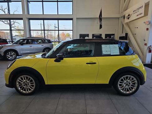 Certified 2025 MINI Cooper S FWD image 5