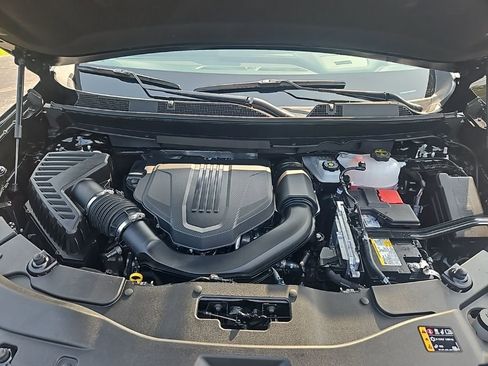 Used 2025 GMC Acadia Elevation image 22