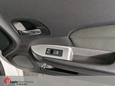 Used 2012 Chrysler 200 Touring FWD image 27