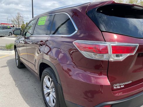 Used 2015 Toyota Highlander XLE AWD/4WD image 5