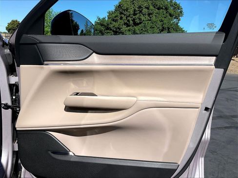 New 2026 Volvo EX90 Plus image 31