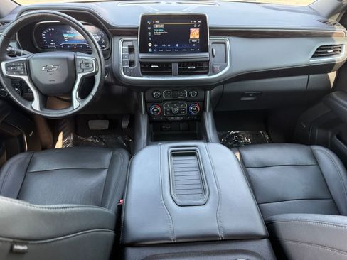 Used 2022 Chevrolet Suburban Z71 w/ Z71 Off-Road Package AWD/4WD image 25