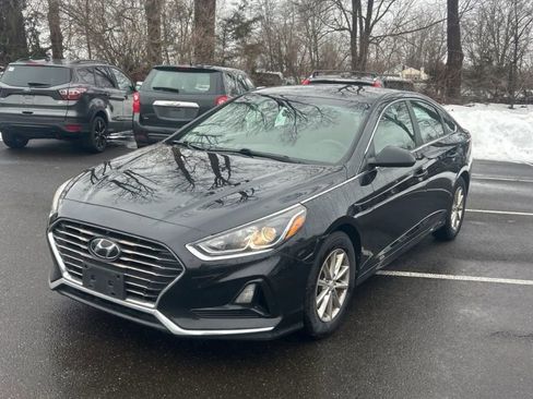 Used 2018 Hyundai Sonata SE image 1
