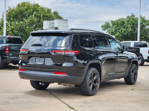 Certified 2023 Jeep Grand Cherokee L Laredo AWD/4WD image 7