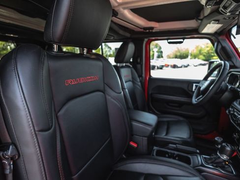 Used 2024 Jeep Wrangler Unlimited Rubicon AWD/4WD image 33