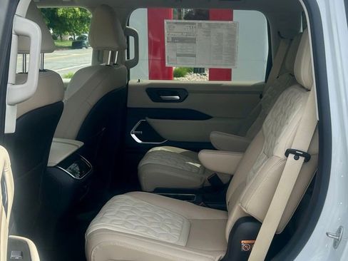 New 2026 Nissan Armada Platinum Reserve AWD/4WD image 8