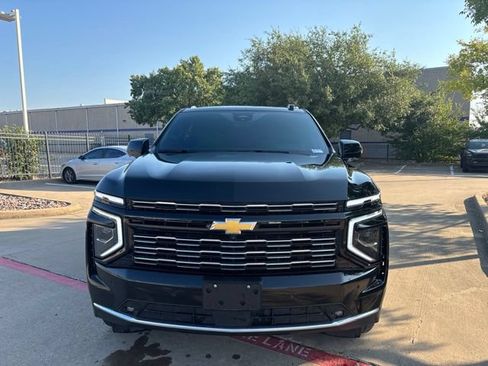 Used 2025 Chevrolet Tahoe High Country AWD/4WD image 2