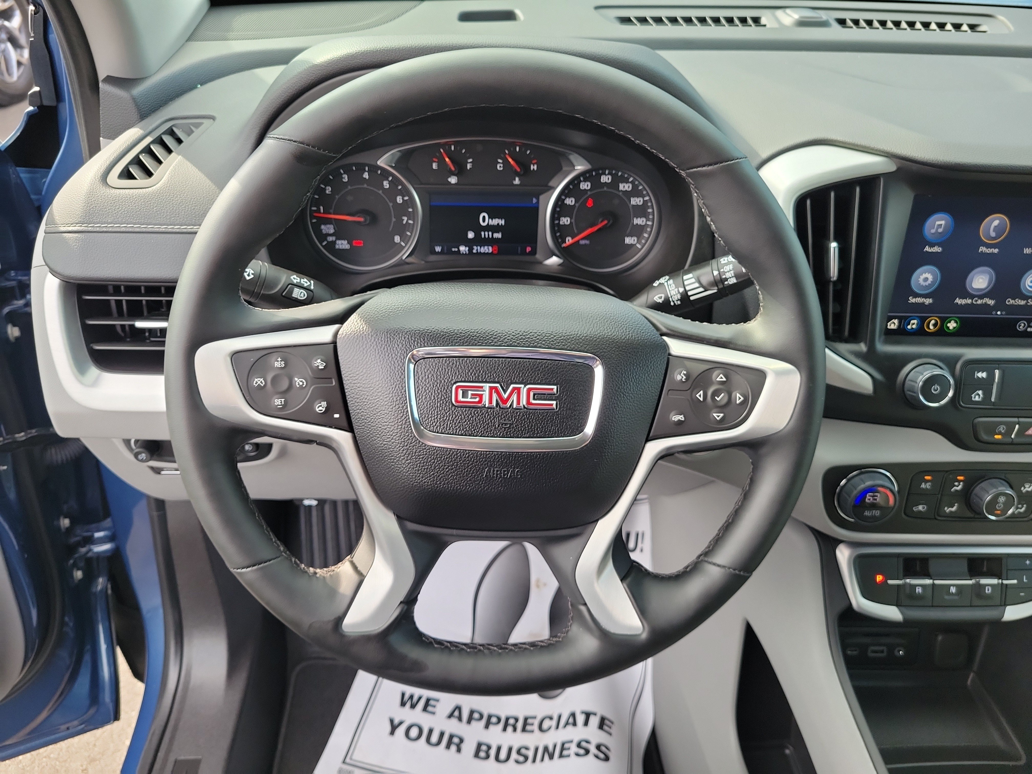 Used 2024 GMC Terrain SLT AWD/4WD image 22