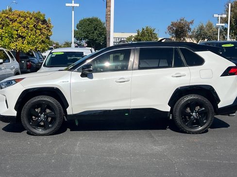 Used 2020 Toyota RAV4 XSE w/ All Weather Liner Package AWD/4WD image 8