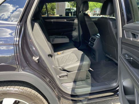 Certified 2026 Volkswagen Atlas Cross Sport SE AWD/4WD image 30