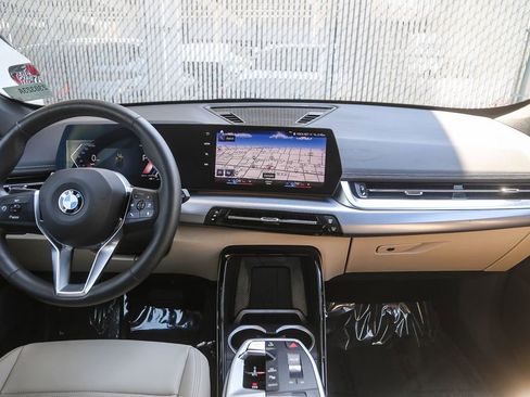 Certified 2023 BMW X1 xDrive28i w/ Convenience Package AWD/4WD image 9