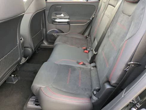 Used 2026 Mercedes-Benz GLB 250 image 23