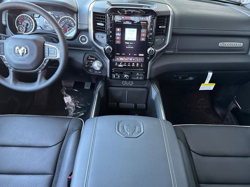 New 2026 RAM 1500 Laramie AWD/4WD image 12