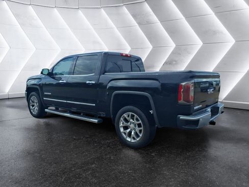 Used 2018 GMC Sierra 1500 SLT w/ SLT Premium Package AWD/4WD image 3
