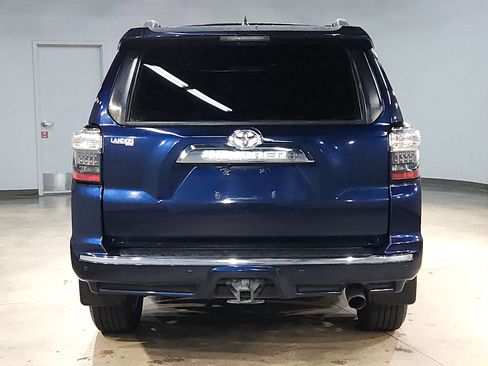 Used 2018 Toyota 4Runner Limited image 6
