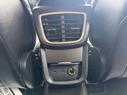 Used 2020 Lincoln Nautilus Premier AWD/4WD image 37