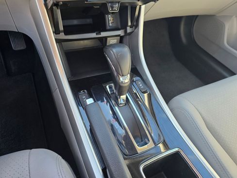 Used 2017 Honda Accord EX-L image 22