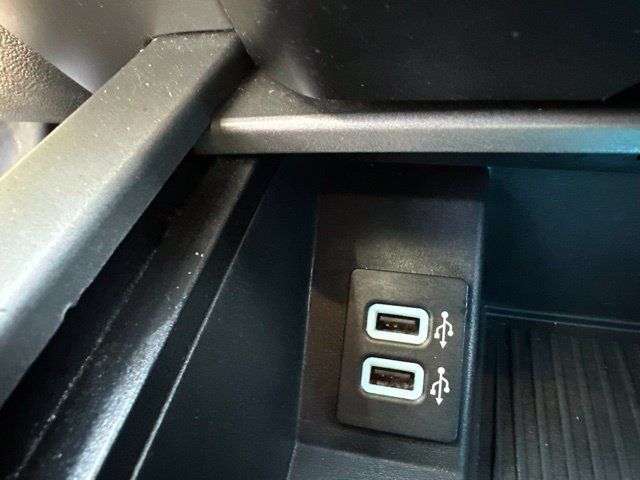 Used 2019 Ford Expedition Max XLT AWD/4WD image 32