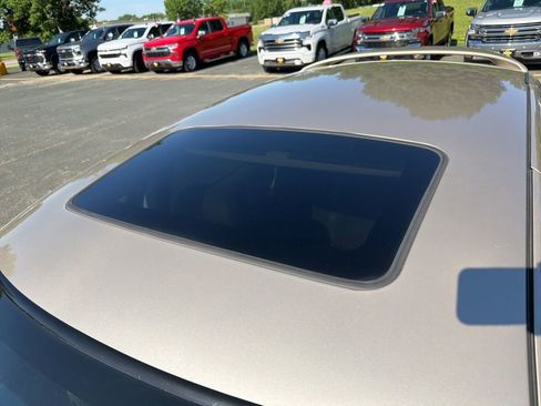 Used 2005 Chrysler PT Cruiser Limited FWD image 9