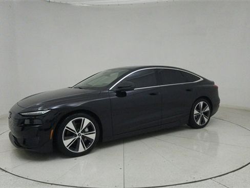 Used 2025 Audi A6 e-tron Prestige w/ Black Warm Weather Package image 71