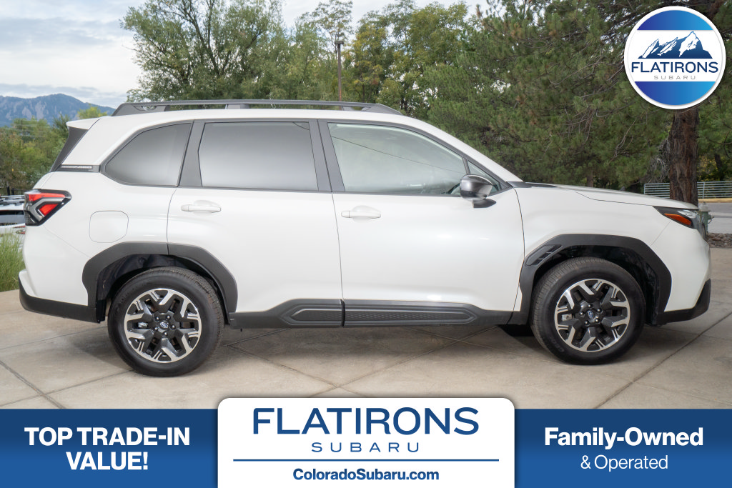 Certified 2025 Subaru Forester Premium AWD/4WD image 1