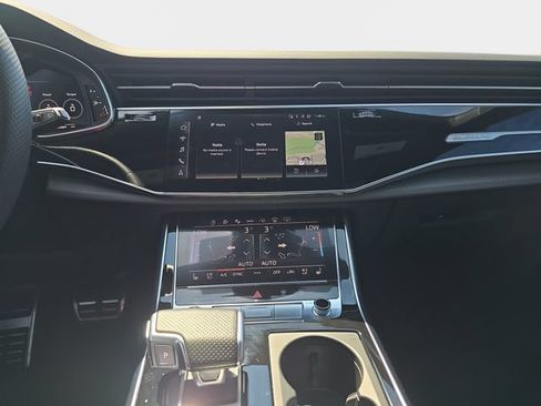Used 2024 Audi RS Q8 w/ Black Optic Package AWD/4WD image 23