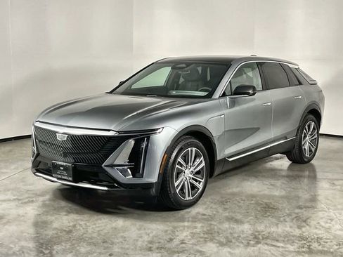 Certified 2024 Cadillac Lyriq Luxury RWD image 4